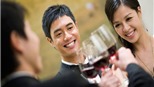 Dân công sở mệt nhoài vì tất niên